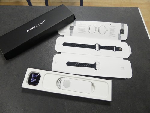 Montre connectée apple watch - connectée,